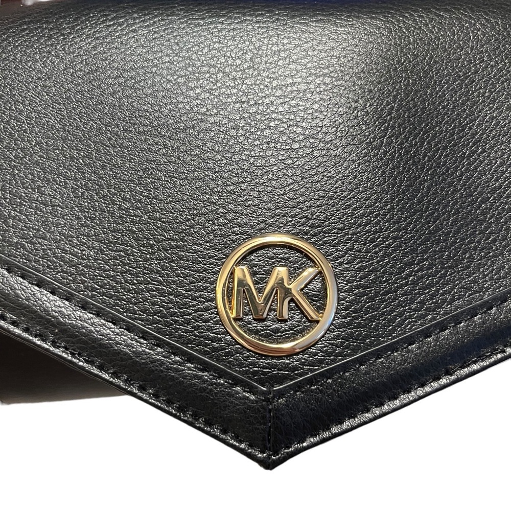 Michael Kors Black Leather Belt/Travel Bag with Signature Logo in Gold Tone ✨ - Picture 9 of 12